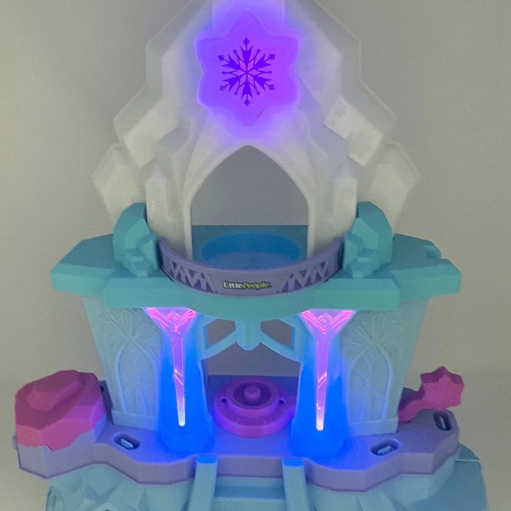 Fisher-Price‎ Little People Disney Frozen Elsa's Enchanted Lights Palace 2020